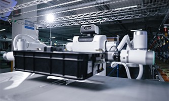 Premier prototype termin&eacute; V&eacute;rification et d&eacute;bogage de la ligne de production